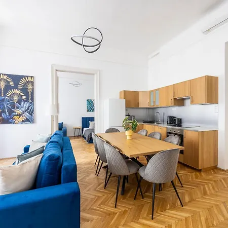 Stylish & Charming Cozy By Prestige Homes Apartamento
