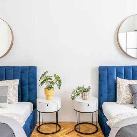 Stylish & Charming Cozy By Prestige Homes *