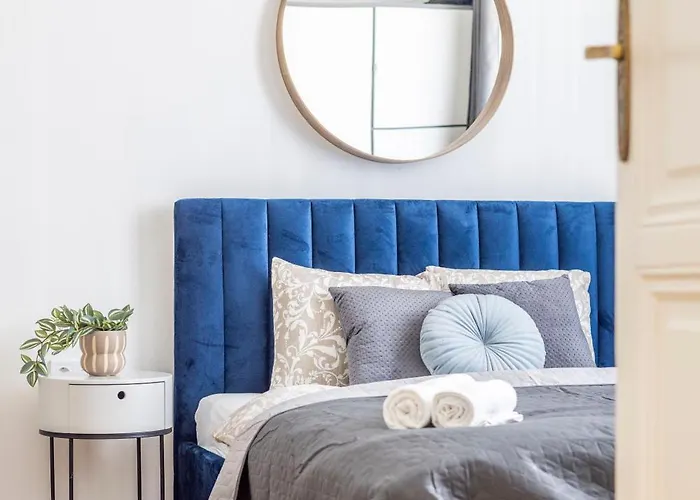 Stylish & Charming Cozy By Prestige Homes