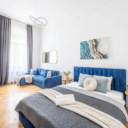 Stylish & Charming Cozy By Prestige Homes Апартаменты Будапешт